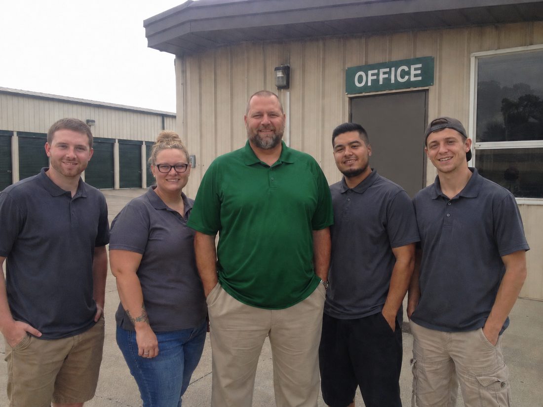 Pest control professionals in Kentwood, MI